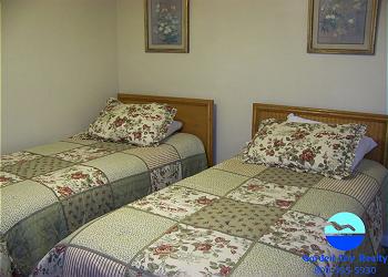 Sea Master 211 Bed/Bath 3