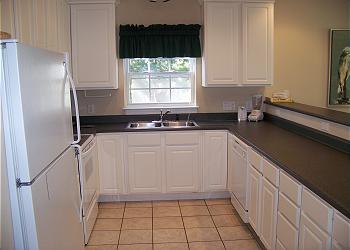 Tom\'s Dream - Kitchen
