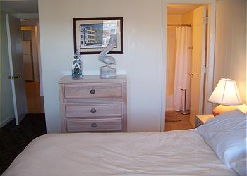 Afterdeck 203 - Bedroom 1