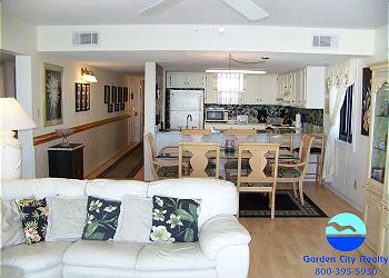 Horizon East 301 - Living Area