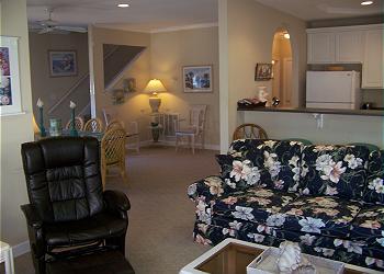 Tom\'s Dream - Living Area