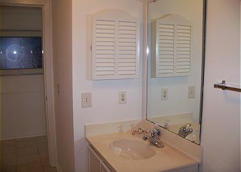 Compass Rose 21 - Bathroom 2