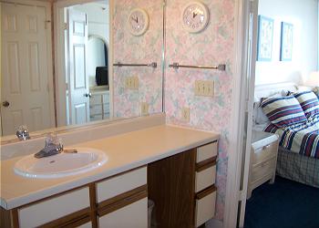 OOP210-Bathroom1