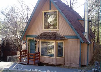 Big Bear Cabin / Bungalow rental - Exterior Photo - Exterior Of Alpine Haus