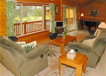 House rental - Exterior Photo - Living Area with Piano