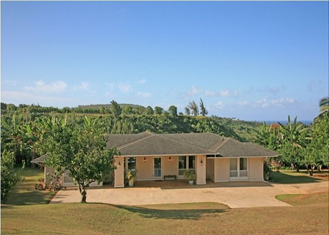 North shore home with Ocean Views!