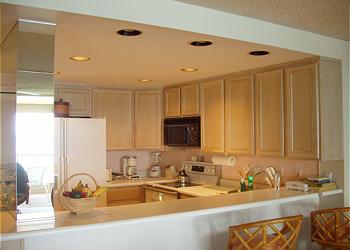 Lahaina Condominium rental - Exterior Photo - Kitchen