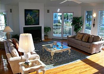 Sullivan's Island House rental - Interior Photo - Living Room