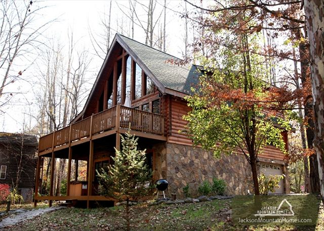 AMAZING RIVER RETREAT, East 321, 3 bedroom
