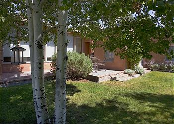  House rental - Exterior Photo - Front Yard