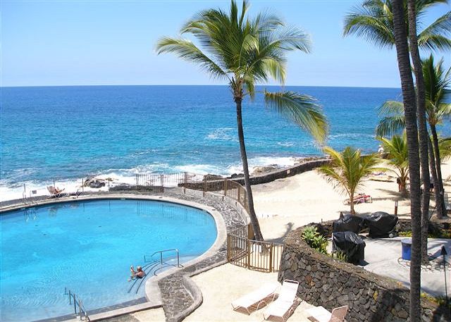 Ocean side salt water pool