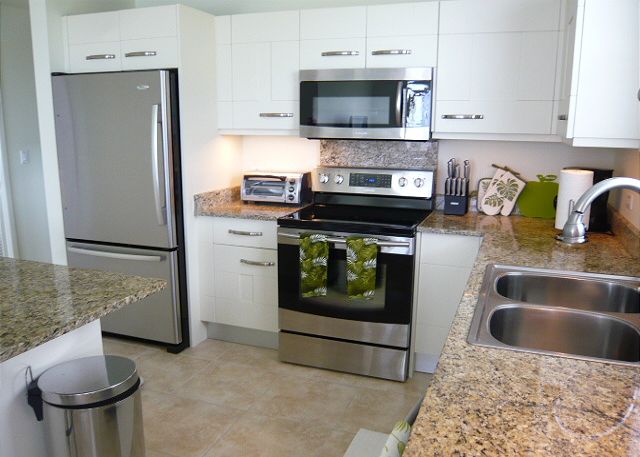 Fully equipped kitchen.