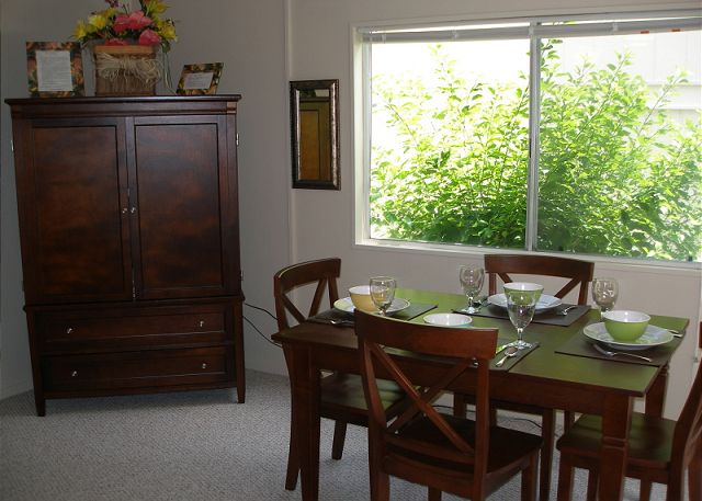 Dining and entertainment center