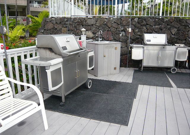 BBQ area near the pool