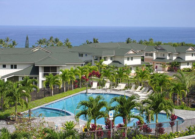 Enjoy the pool/spa and work out facility or walk to nearby Kahal