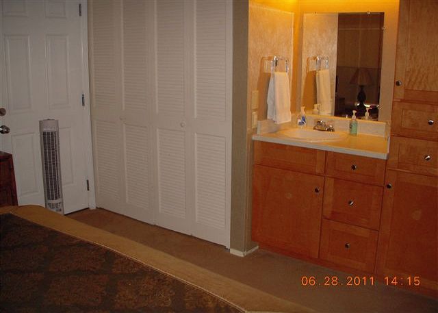 Kona Riveria Villas  202