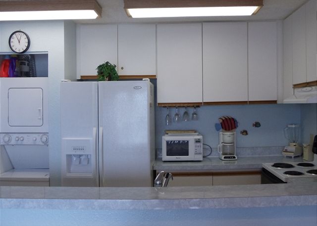 Fully equipped kitchen as well as a washer/dryer for your conven