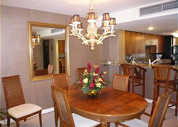 Kailua-Kona Condominium rental - Interior Photo - Dining Room