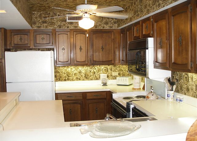Kitchen with a view to the dining room