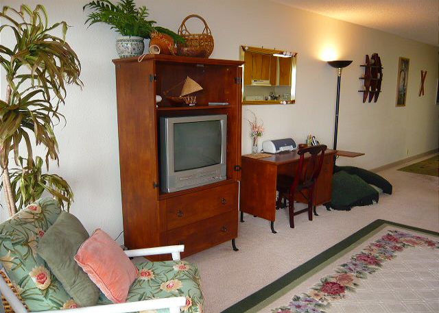 Living Room with Desk & Wi-Fi Internet Access.