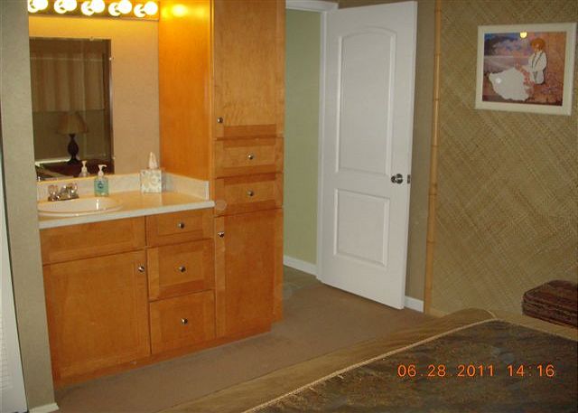 Kona Riveria Villas  202