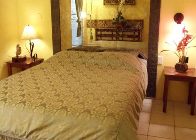 Bedroom with a queen bed