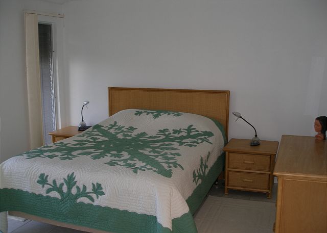 Queen bed