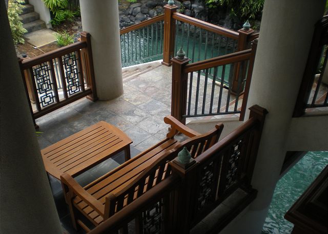Mid-level seating area