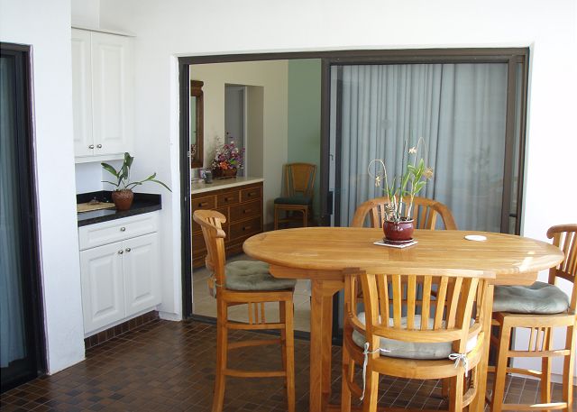 Dine on the lanai with an ocean view!