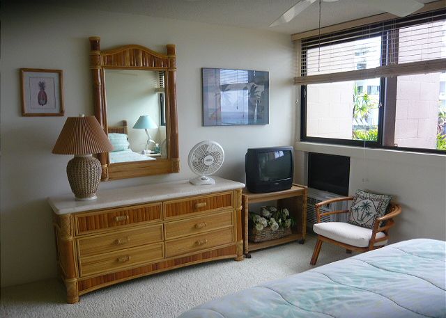 Bedroom with A/C - TV - and Ocean View