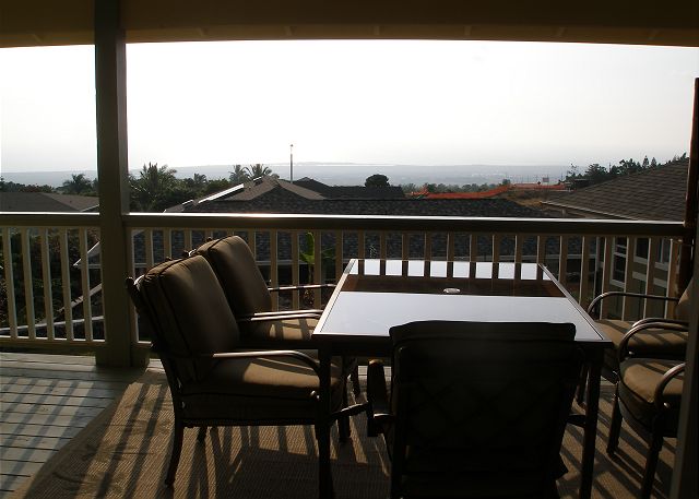 Great ocean view from the top lanai