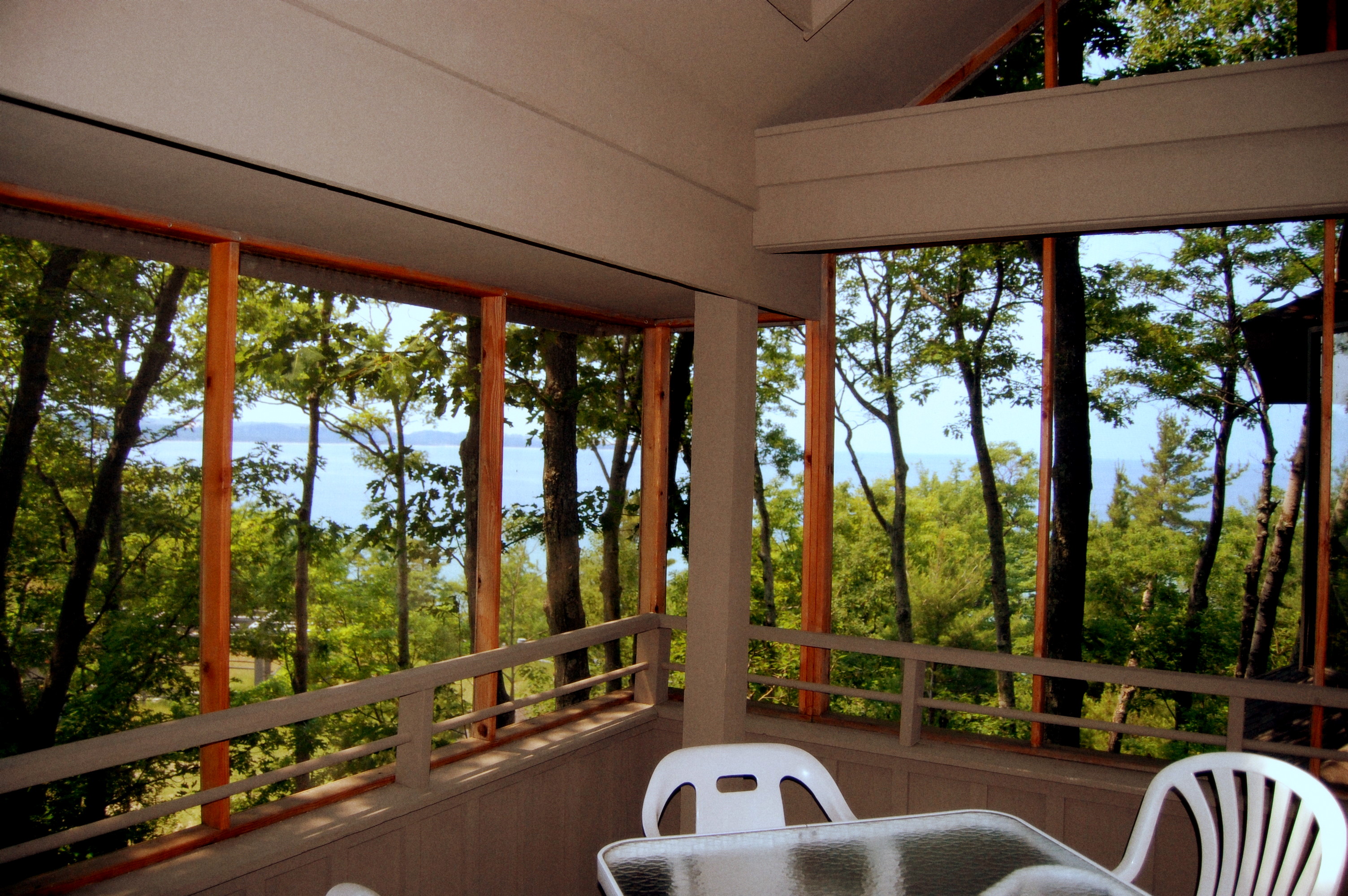 Hawks Nest 16