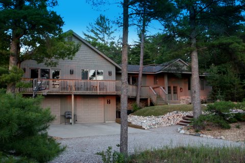 Hal-Sea-On House