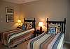 2nd bedroom with two twin beds