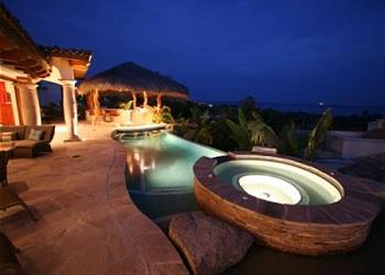 Casa Luz Jacuzzi & Pool
