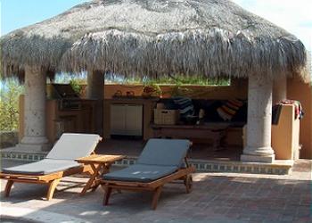 The palapa, with grill and wet bar.