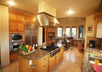 Villa Golondrina Kitchen and Nook