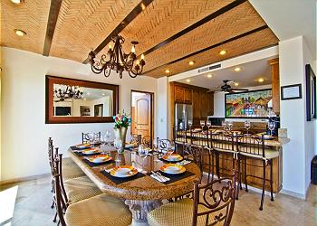 Dining Area & Kitchen