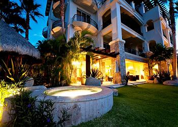 Jacuzzi & Palapa