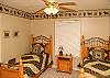 Bedroom with 2 twins