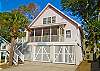 Welcome to Barefoot Children! Family-friendly cottage 2 blocks from the beach!