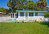 Welcome to Drift Inn! Adorable white picket fence and great screened porch!
