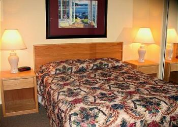 Bedroom with Queen Bed