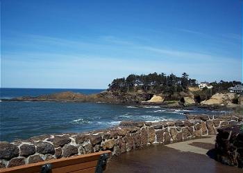 Explore The Depoe Bay Sea Wall