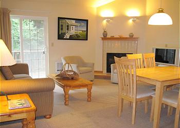 Dining Room / Living Room