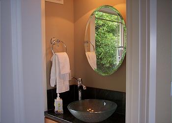 1/2 Bath