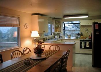Dining to Kitchen