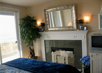 Master Suite Gas Fireplace