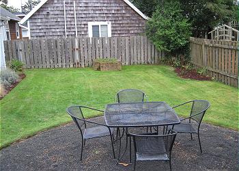 Cozy Back Yard