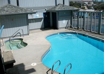 Shared Swimming Pool and Hot Tub